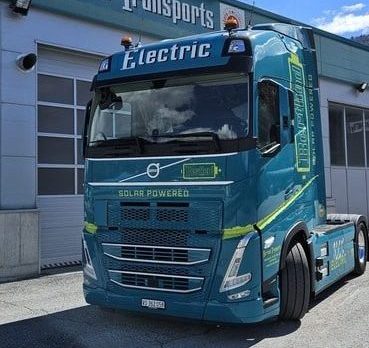 width_369 Kranlastwagen